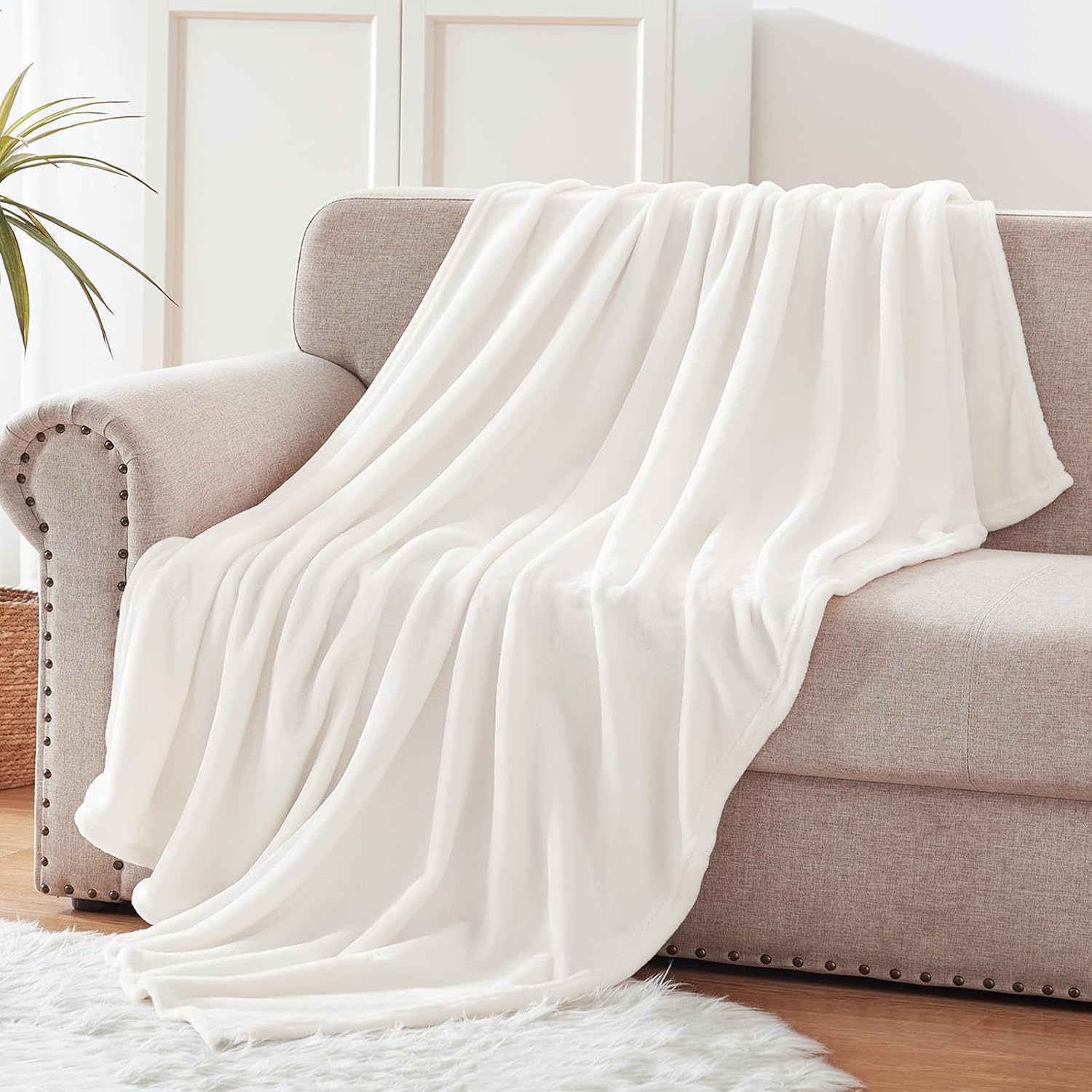 Cobija Piel de Durazno Blanca