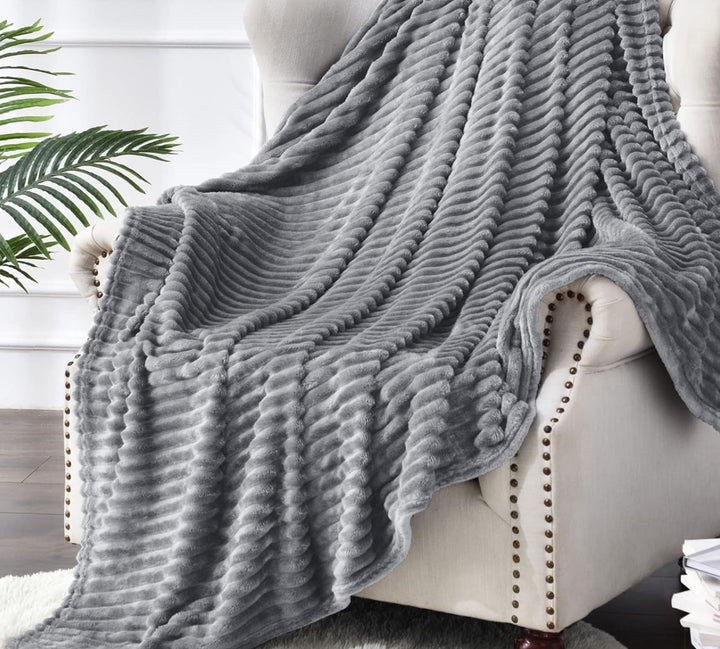 Cobija Gris Oscura Acanalada